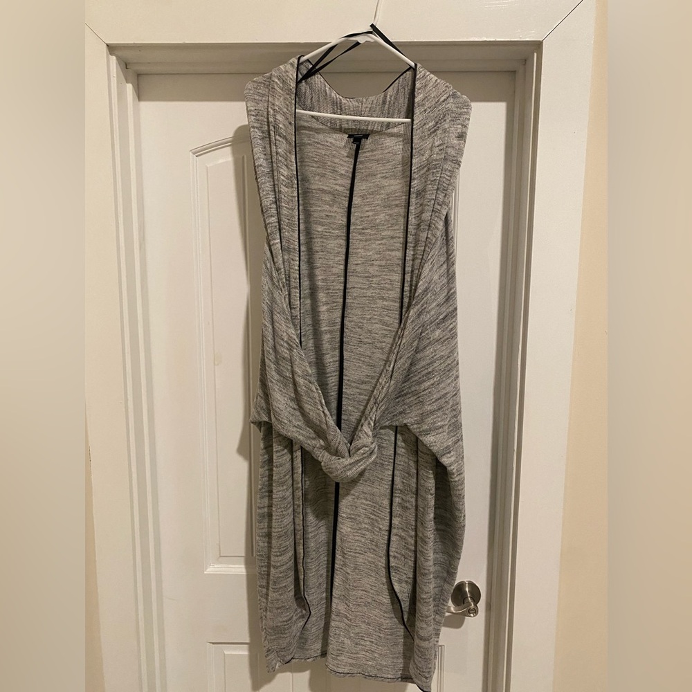 Soft Gray Open-Front Cardigan – Perfect for Layering!
